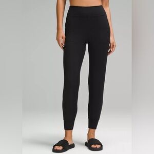 Lululemon Align super soft Joggers!